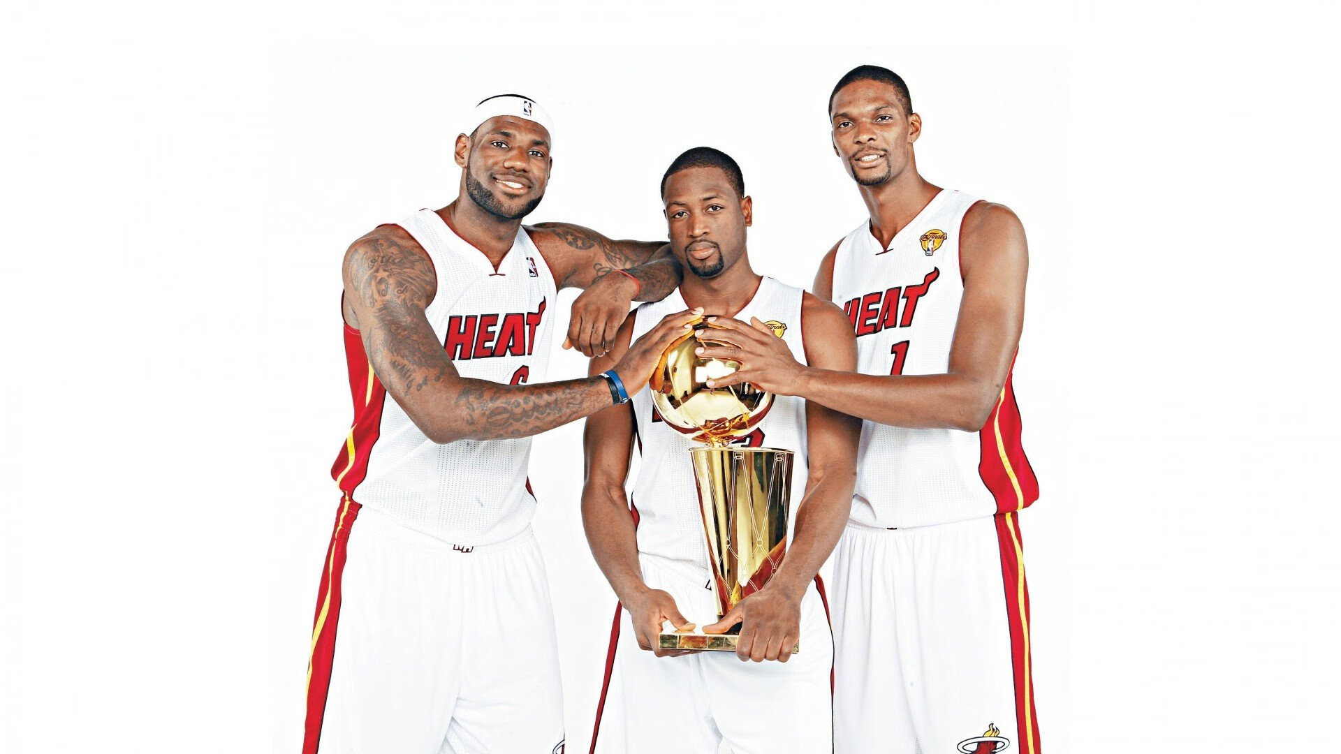 开云平台-戈贝尔狂飙上海大胜鹈鹕！连续得分高潮导演末节逆转