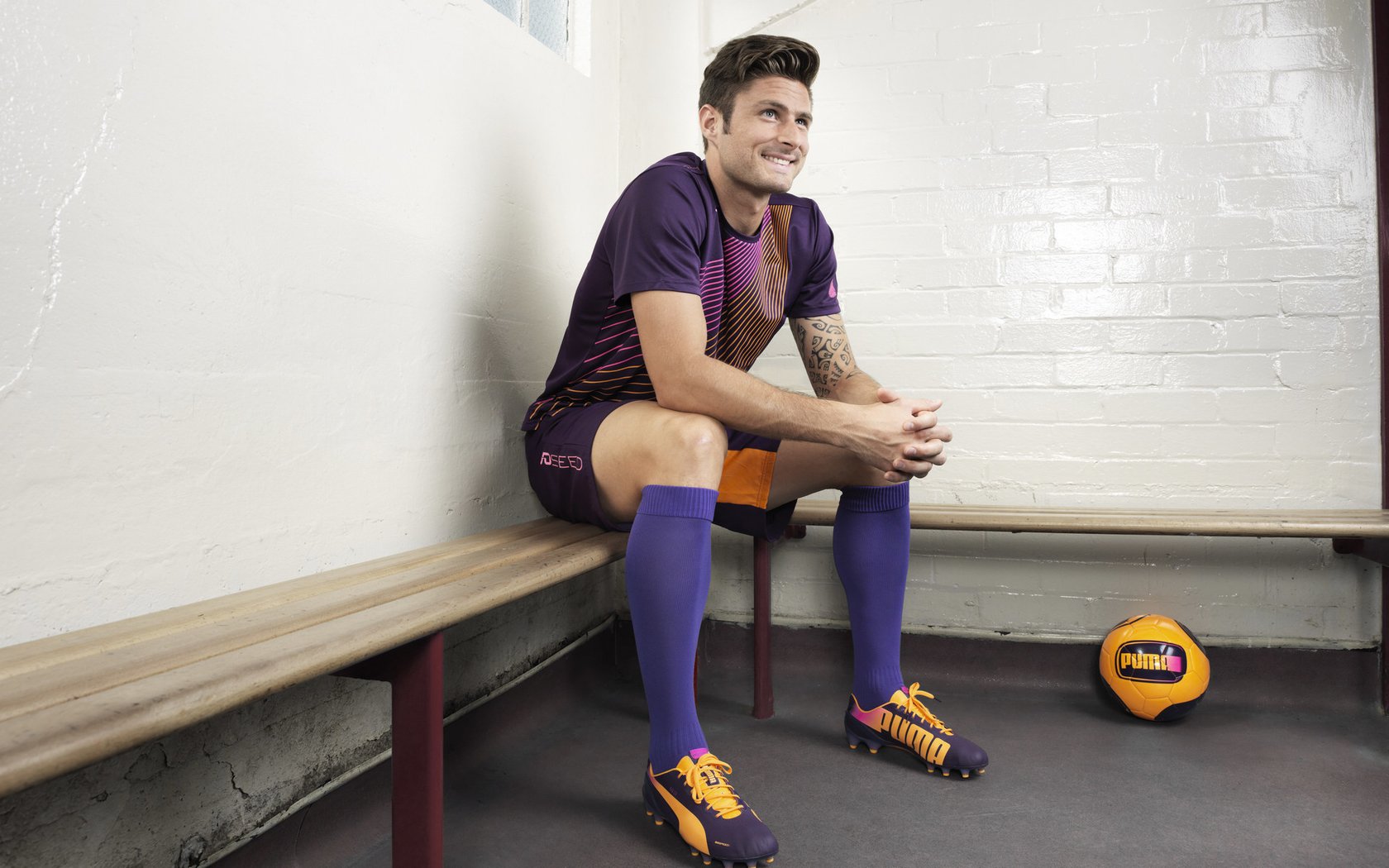 开云体育在线-澳洲之巅多特封王，基耶萨西决生死战上演孤胆英雄记